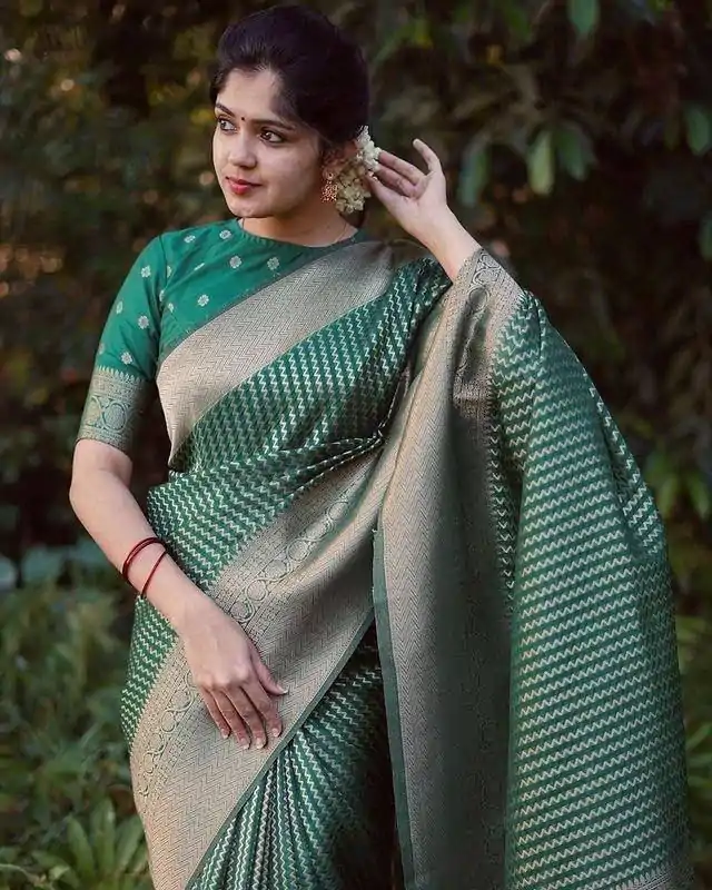 DDF PAYAL GreenColor Soft Lichi Silk Ordinary Design Rich Pallu Saree Casual, Party Wear, Events, Festivals Etc. Expected Delivery 4-6 Working Days 1349/ | Sarees, Bollywood Sarees, Creative Sarees, Designer Sarees, Embroidered Sarees, Ethnic Saree, Modern Digital sarees, Party Wear Sarees