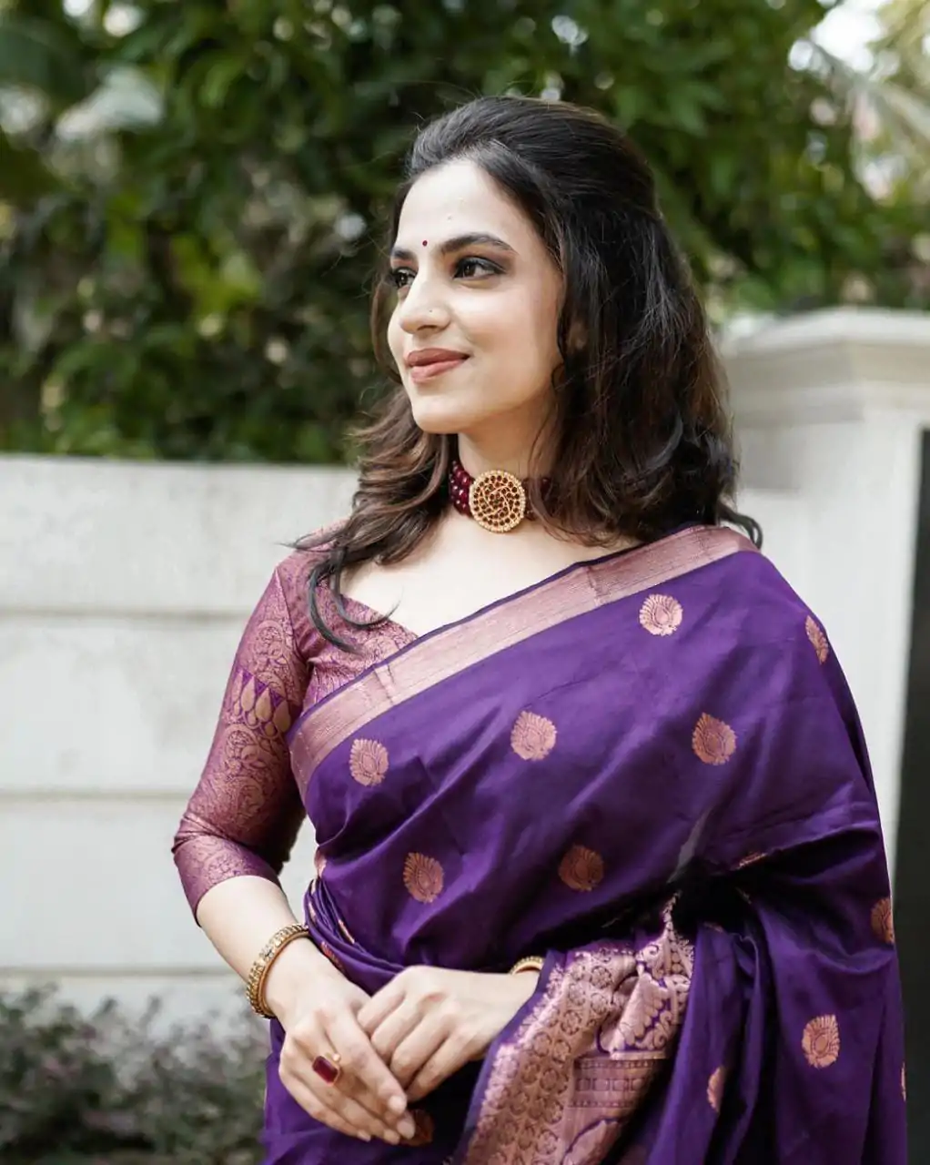 ES 8163 Royal Blue Color Soft Lichi Silk Butti Work Saree Casual, Wedding, Party, Festive, Events Etc. Expected Delivery 4-6 Working Days @1399/- | Sarees, Bollywood Sarees, Creative Sarees, Designer Sarees, Embroidered Sarees, Ethnic Saree, Modern Digital sarees, Party Wear Sarees