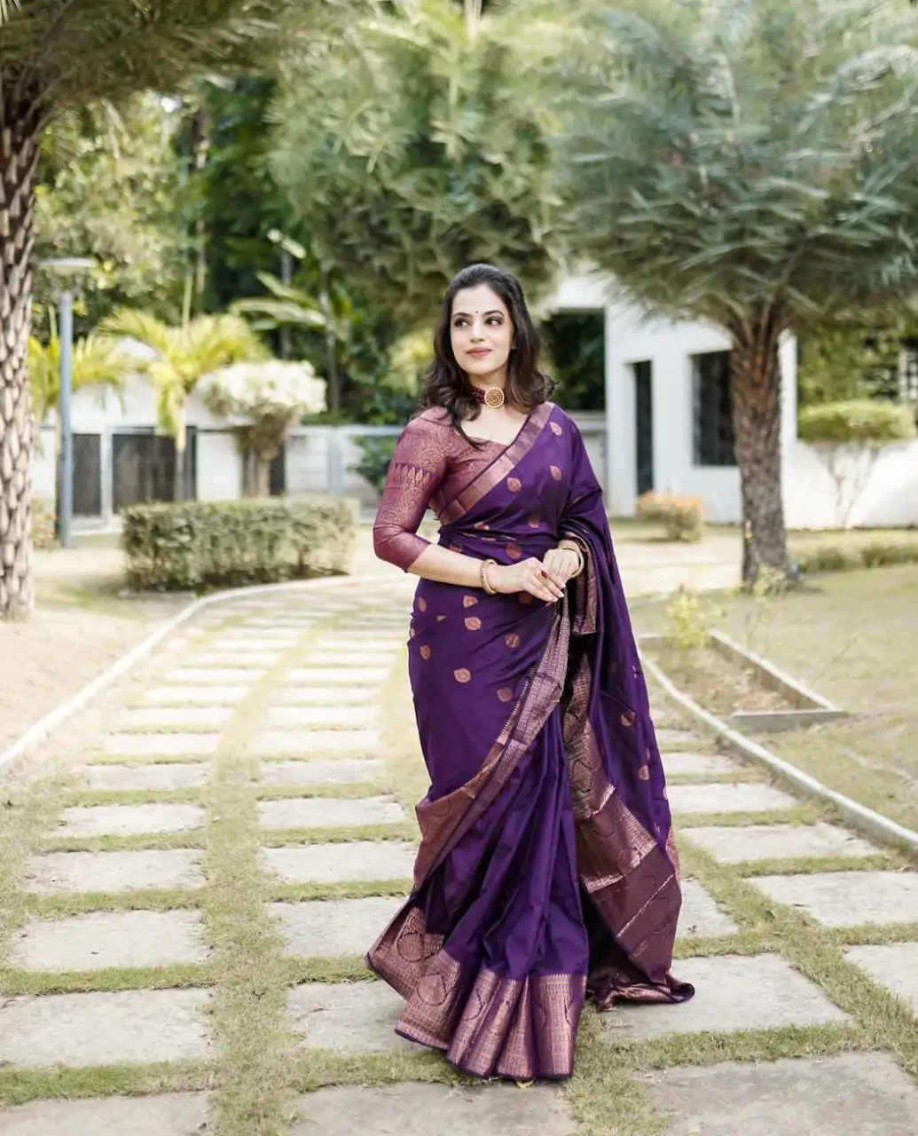 ES 8163 Royal Blue Color Soft Lichi Silk Butti Work Saree Casual, Wedding, Party, Festive, Events Etc. Expected Delivery 4-6 Working Days @1399/- | Sarees, Bollywood Sarees, Creative Sarees, Designer Sarees, Embroidered Sarees, Ethnic Saree, Modern Digital sarees, Party Wear Sarees