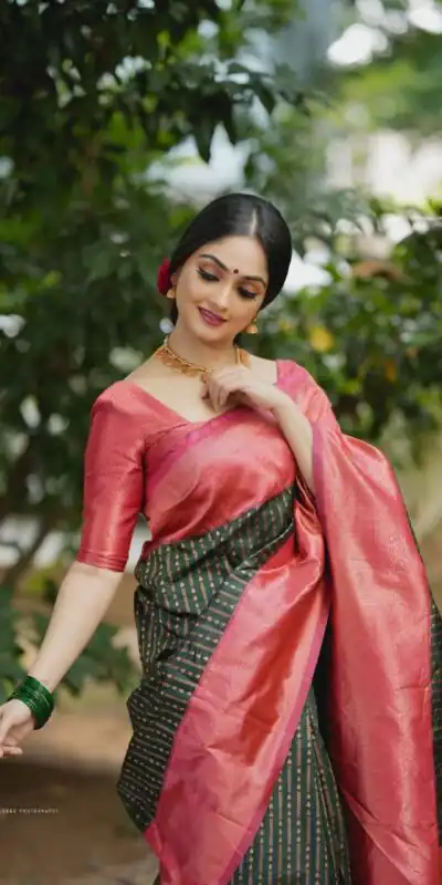 DDF Green Color Soft Lichi Silk Ordinary Design Rich Pallu Saree Casual, Party Wear, Events, Festivals Etc. Expected Delivery 4-6 Working Days 1349/ | Sarees, Bollywood Sarees, Creative Sarees, Designer Sarees, Embroidered Sarees, Ethnic Saree, Modern Digital sarees, Party Wear Sarees