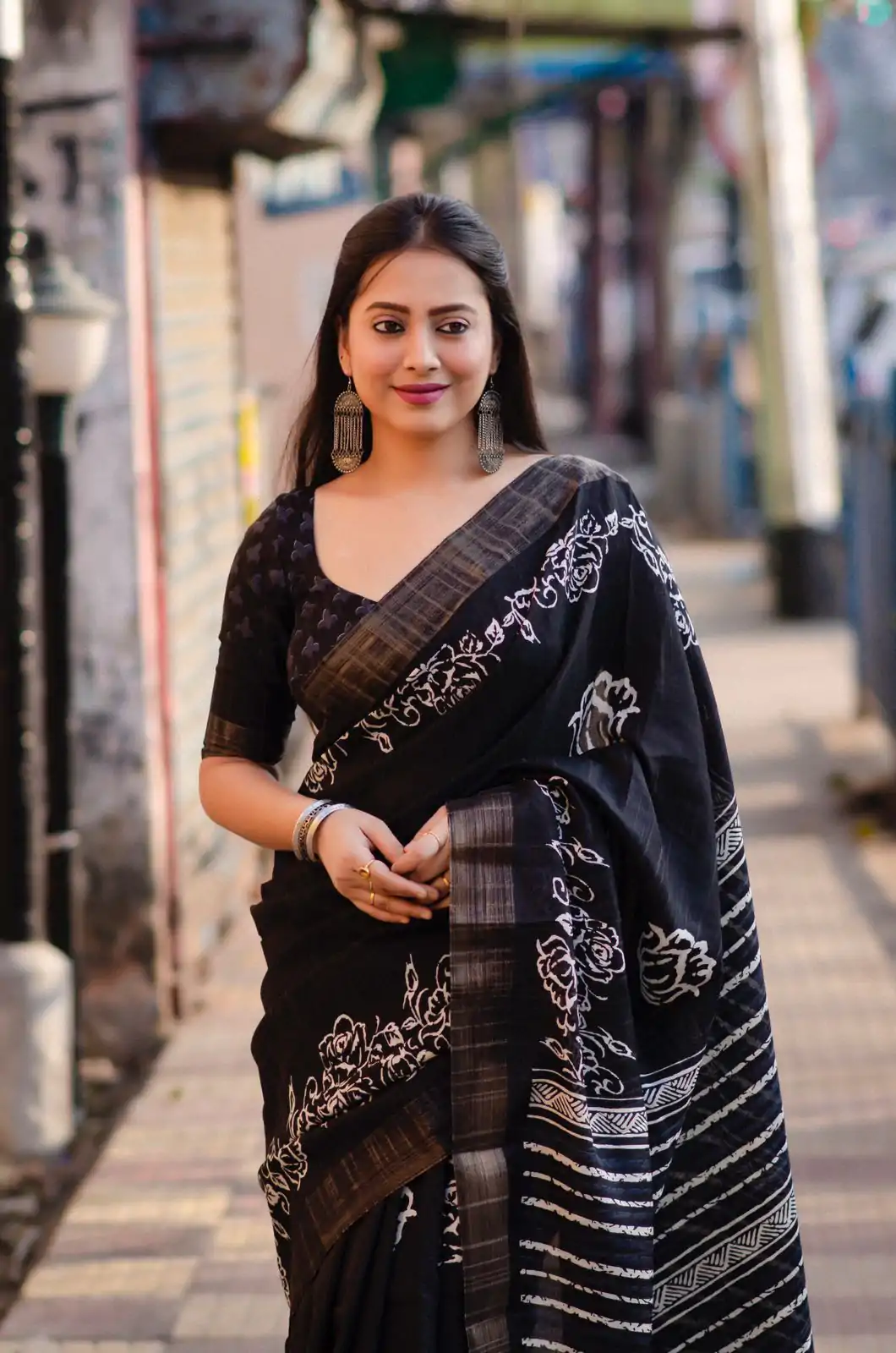 NT 493 Black Color Plain Linen Digital Printed All Over Saree Events Casual Wedding Festive . Expected Delivery  4-6 Working Days @1449/- | Sarees, Bollywood Sarees, Creative Sarees, Designer Sarees, Embroidered Sarees, Ethnic Saree, Modern Digital sarees, Party Wear Sarees