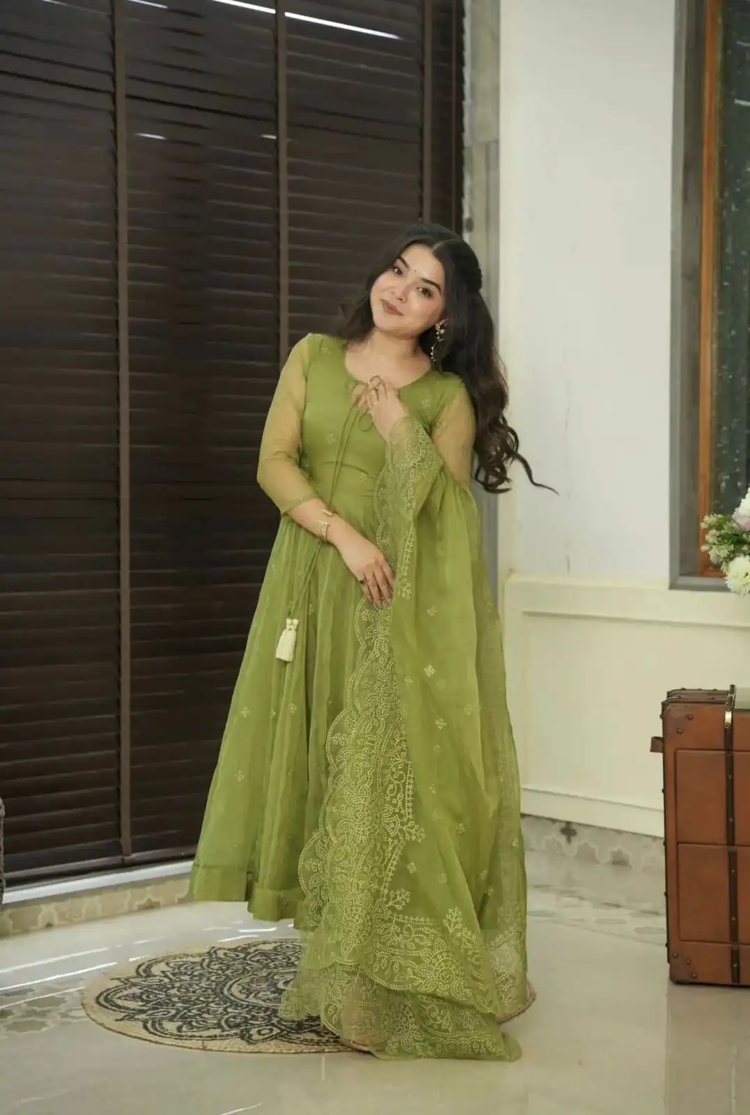 SRK 5184 Green Color Georgette Embroidery Work Salwar Suit Wedding, Party, Festive, Events Expected Delivery 4-6 Working Days @ 2049/- | Jump Suits, Salwar suit, Designer Suits, Casual Suits, Creative suits, Palazzo Suits, Party Wear Suits, Patiala Suits, Straight Suits