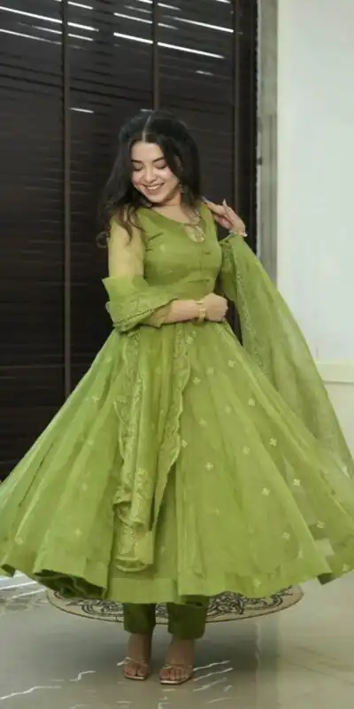 SRK 5184 Green Color Georgette Embroidery Work Salwar Suit Wedding, Party, Festive, Events Expected Delivery 4-6 Working Days @ 2049/- | Jump Suits, Salwar suit, Designer Suits, Casual Suits, Creative suits, Palazzo Suits, Party Wear Suits, Patiala Suits, Straight Suits