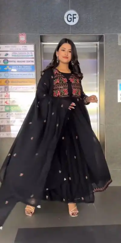 RTC 5714 Black Color Foix Georgette Thread Sequence Salwar Suit Wedding, Party, Festive, Events Etc. Expected Delivery 4-6 Working Days @2199/- | Salwar suit, Designer Suits, Casual Suits, Creative suits, Palazzo Suits, Party Wear Suits, Patiala Suits, Straight Suits