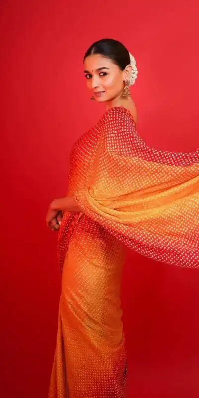 KT 196 Red Color Satin Creap Silk Heavy Satin Zari Saree Casual, Wedding, Festive, Events . Expected Delivery  4-6 Working Days @1599/- only                                                                                                                                             | Sarees, Bollywood Sarees, Creative Sarees, Designer Sarees, Embroidered Sarees, Ethnic Saree, Modern Digital sarees, Party Wear Sarees