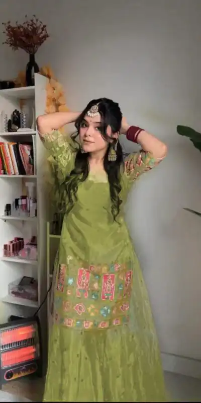 VLM 242 Light Green Chinnon Silk Embroidery Work Salwar Suit Casual, Wedding, Party, Festive, Events Etc.4-6 Working Days@ 2099/-only | Jump Suits, Salwar suit, Designer Suits, Casual Suits, Creative suits, Palazzo Suits, Party Wear Suits, Patiala Suits, Straight Suits