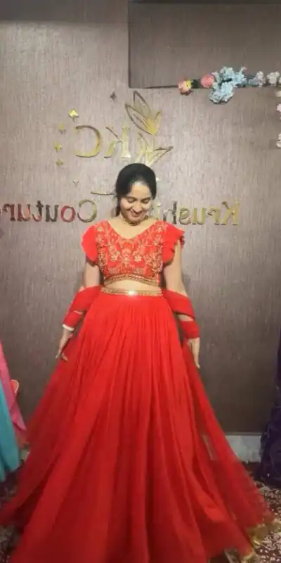 PC 333 Red Color Fox Georgette Embroidery Thread Work With Hand Pasting Mirror Lehenga Choli Wedding, Party, Festive, Events Delivery 4-6 Working Days @2129 | Lehenga, Bollywood Lehenga, Creative Lehenga, Designer Lehenga, Embroidered Lehenga, Party Wear Lehenga