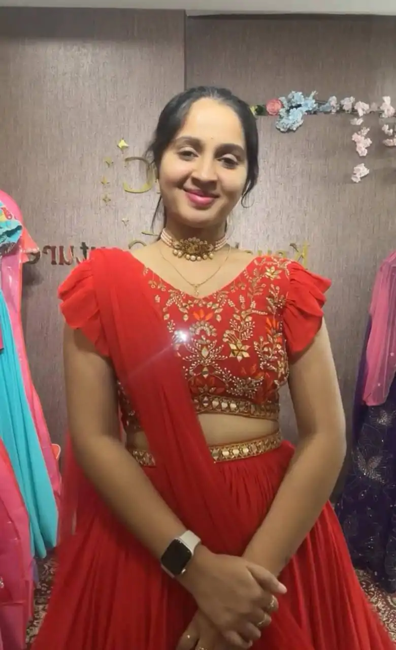 PC 333 Red Color Fox Georgette Embroidery Thread Work With Hand Pasting Mirror Lehenga Choli Wedding, Party, Festive, Events Delivery 4-6 Working Days @2129 | Lehenga, Bollywood Lehenga, Creative Lehenga, Designer Lehenga, Embroidered Lehenga, Party Wear Lehenga