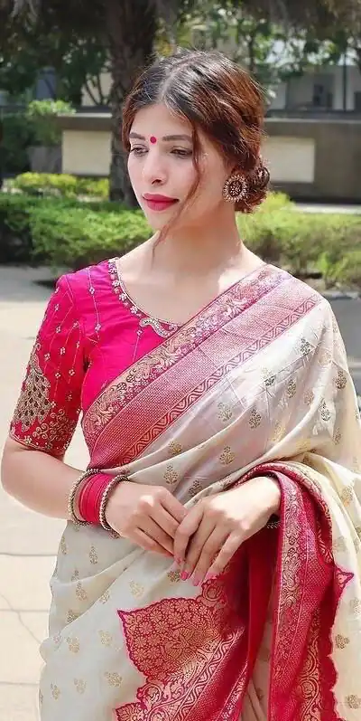 KP 4095 Half White Color Soft Lichi Silk Jacquard Work On All Over Saree Casual, Wedding, Festive, Events . Expected Delivery  4-6 Working Days @1499/- only                                                                                                                                             | Sarees, Bollywood Sarees, Creative Sarees, Designer Sarees, Embroidered Sarees, Ethnic Saree, Modern Digital sarees, Party Wear Sarees