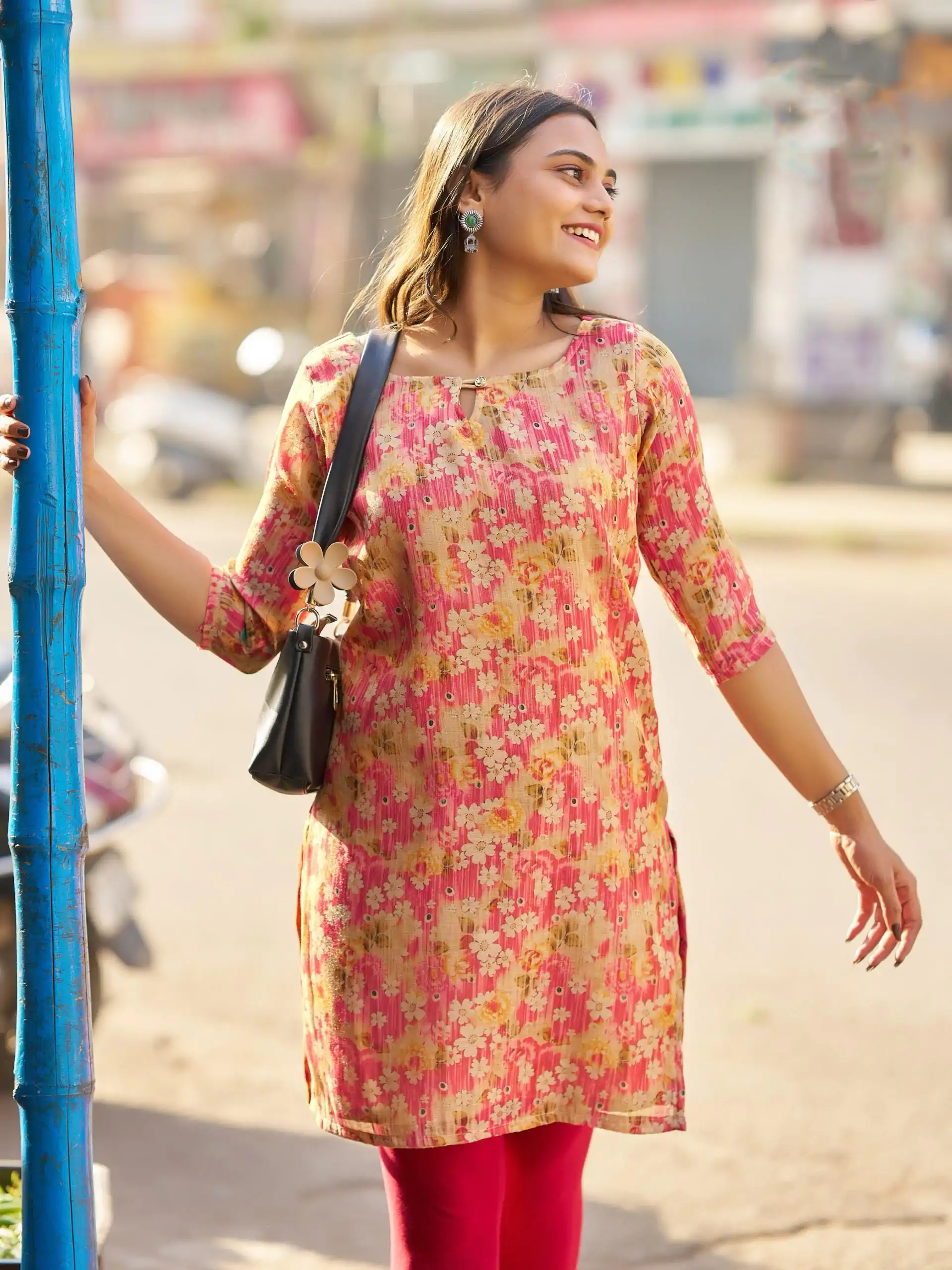 INLI Rashmika Peach Color Simmer Silk Office Wear Printed Kurti Casual, Wedding, Party, Festive, Events Etc. Expected Delivery 4-6 Working Days @1399/- | Kurti, Bollywood Kurti, Creative Kurtis, Designer Kurti, Party Wear Kurti, Selfie Kurti