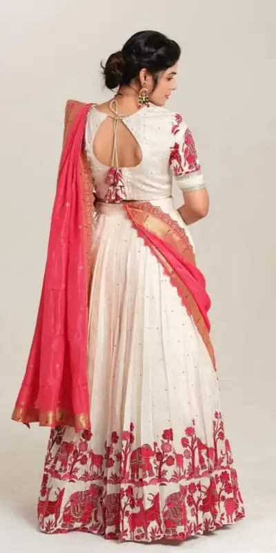 PC 504 Red Color Cotton Kalamkari Print Lehenga Choli Wedding, Party, Festival, Events Etc. Delivery 4-6 Working Days @2149/- | Lehenga, Bollywood Lehenga, Creative Lehenga, Designer Lehenga, Embroidered Lehenga, Party Wear Lehenga