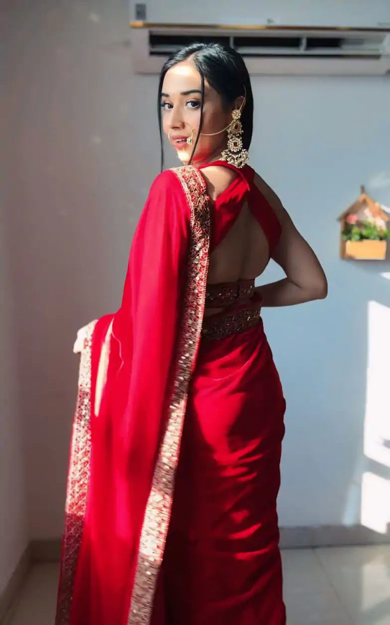 SC 233 Red Velvet Color Pure 9000 Velvet With Embroidery Lace Border Saree Casual, Wedding, Festive, Events . Expected Delivery  4-6 Working Days @1999/- | Sarees, Bollywood Sarees, Creative Sarees, Designer Sarees, Embroidered Sarees, Ethnic Saree, Modern Digital sarees, Party Wear Sarees