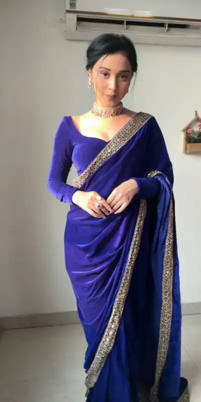 SC 233 Royal Blue Velvet Color Pure 9000 Velvet With Embroidery Lace Border Saree , Wedding, Festive, Events . Expected Delivery  4-6 Working Days @1999 | Sarees, Bollywood Sarees, Creative Sarees, Designer Sarees, Embroidered Sarees, Ethnic Saree, Modern Digital sarees, Party Wear Sarees