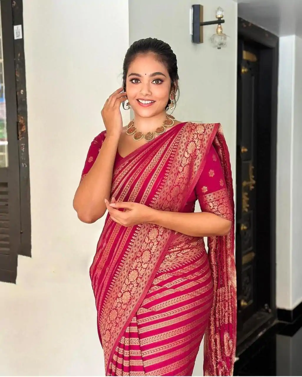 MS 503 Red Color Soft Litchi Silk On All Over Saree Casual, Wedding, Festive, Events . Expected Delivery  4-6 Working Days @1199/- only                                                                                                                                             | Sarees, Bollywood Sarees, Creative Sarees, Designer Sarees, Embroidered Sarees, Ethnic Saree, Modern Digital sarees, Party Wear Sarees