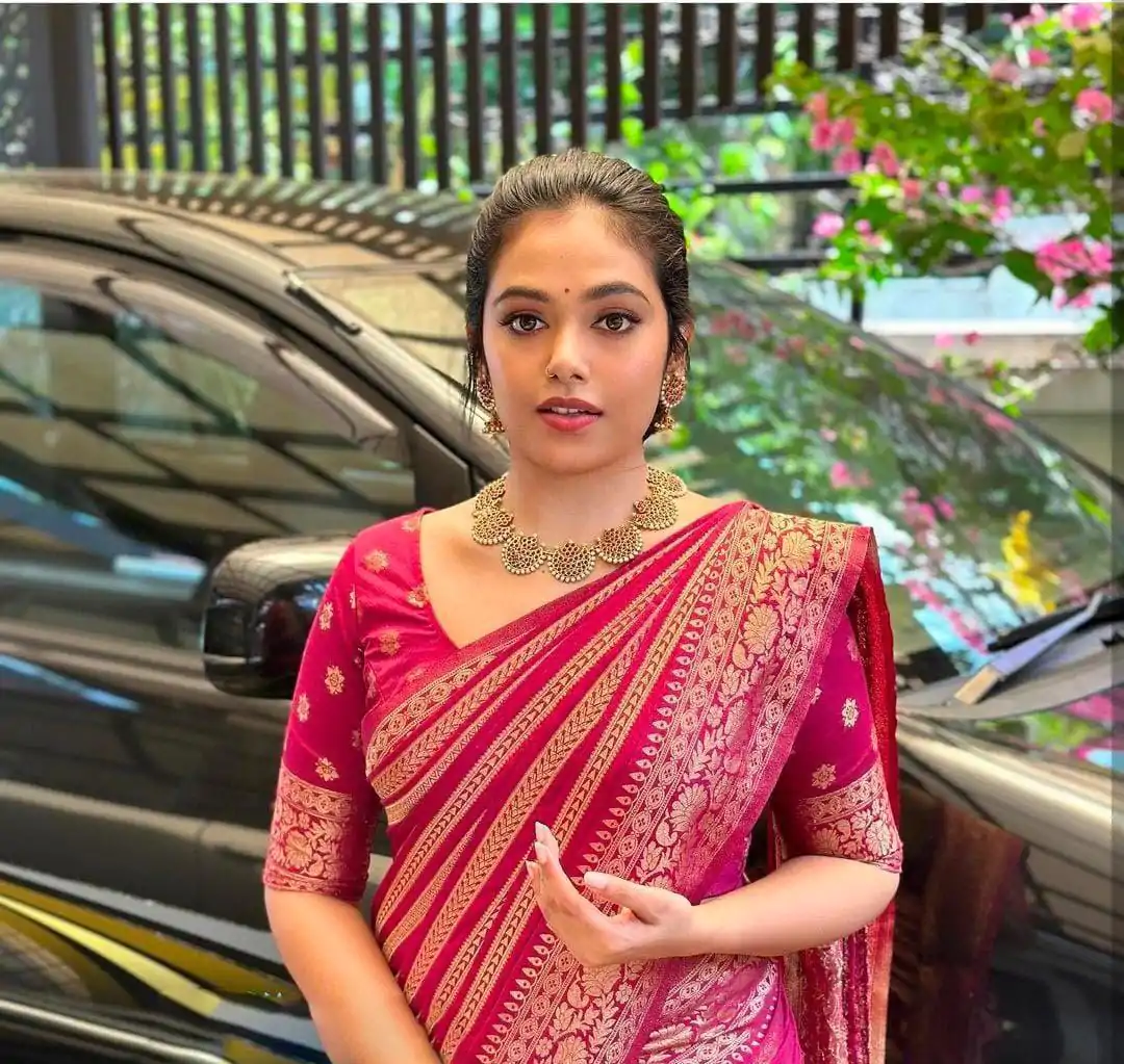 MS 503 Red Color Soft Litchi Silk On All Over Saree Casual, Wedding, Festive, Events . Expected Delivery  4-6 Working Days @1199/- only                                                                                                                                             | Sarees, Bollywood Sarees, Creative Sarees, Designer Sarees, Embroidered Sarees, Ethnic Saree, Modern Digital sarees, Party Wear Sarees