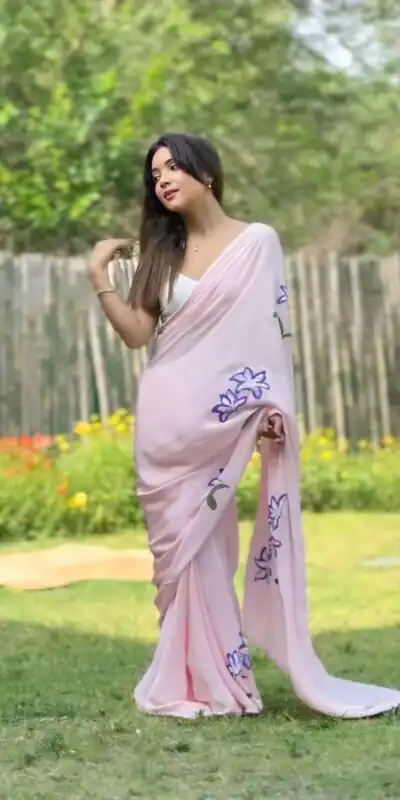 SC 408 Pink Color Pure Soft Georgette Silk Pari Work Saree Casual, Wedding, Festive, Events . Expected Delivery  4-6 Working Days @1599/- only                                                                                                                                           | Sarees, Bollywood Sarees, Creative Sarees, Designer Sarees, Embroidered Sarees, Ethnic Saree, Modern Digital sarees, Party Wear Sarees