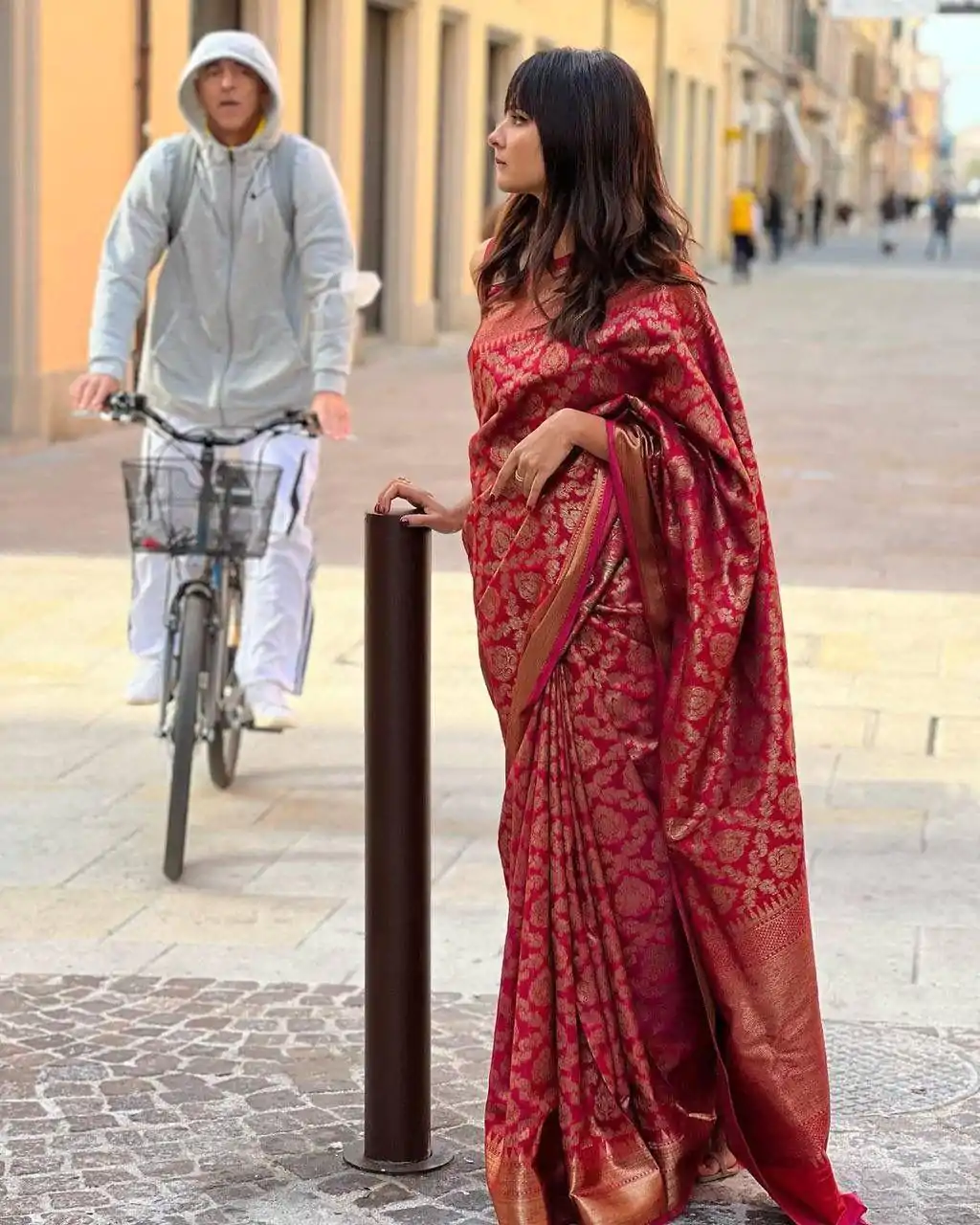 KP 4093 Red Color Soft Litchi Silk Jacquard Work Saree Casual, Wedding, Festive, Events . Expected Delivery  4-6 Working Days @1399/- only                                                                                                                                             | Sarees, Bollywood Sarees, Creative Sarees, Designer Sarees, Embroidered Sarees, Ethnic Saree, Modern Digital sarees, Party Wear Sarees