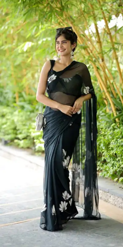 SC 411 Black Color Soft Georgette Silk All Over Saree Casual, Wedding, Festive, Events . Expected Delivery  4-6 Working Days @1599/- only                                                                                                                                           | Sarees, Bollywood Sarees, Creative Sarees, Designer Sarees, Embroidered Sarees, Ethnic Saree, Modern Digital sarees, Party Wear Sarees