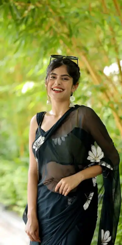 SC 411 Black Color Soft Georgette Silk All Over Saree Casual, Wedding, Festive, Events . Expected Delivery  4-6 Working Days @1599/- only                                                                                                                                           | Sarees, Bollywood Sarees, Creative Sarees, Designer Sarees, Embroidered Sarees, Ethnic Saree, Modern Digital sarees, Party Wear Sarees