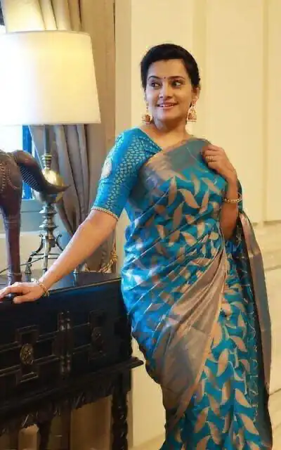  MS 172 Blue Color Soft Litchi Silk All Over Weaving Saree Casual, Wedding, Festive, Events . Expected Delivery  4-6 Working Days @1199/- only      | Sarees, Bollywood Sarees, Creative Sarees, Designer Sarees, Embroidered Sarees, Ethnic Saree, Modern Digital sarees, Party Wear Sarees