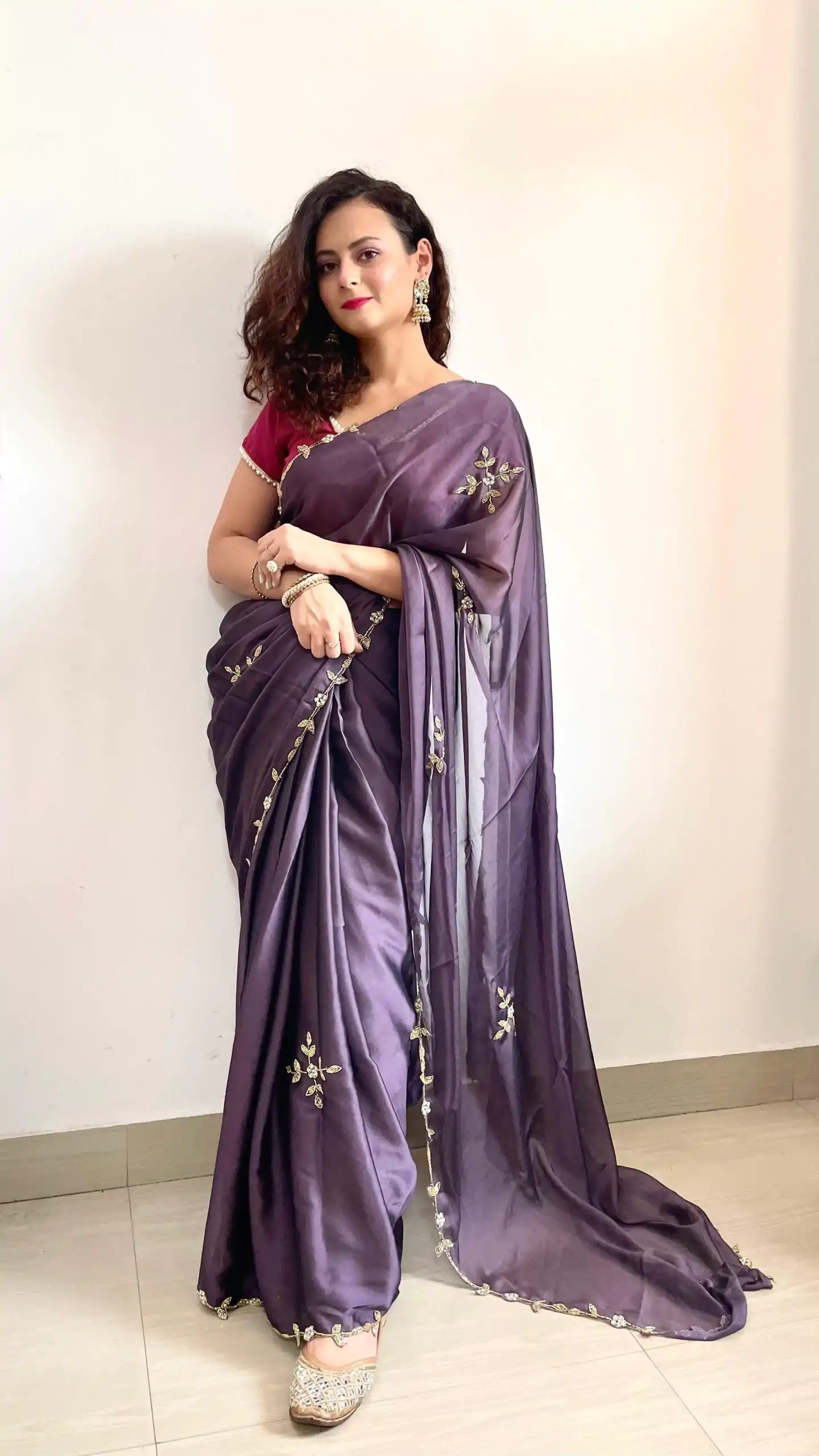  AC Resham Violet Color Rangoli Silk Handwork Cutwork Pearl Saree Casual, Wedding, Festive, Events . Expected Delivery  4-6 Working Days @1999/- only                                                                                                                                             | Sarees, Bollywood Sarees, Creative Sarees, Designer Sarees, Embroidered Sarees, Ethnic Saree, Modern Digital sarees, Party Wear Sarees
