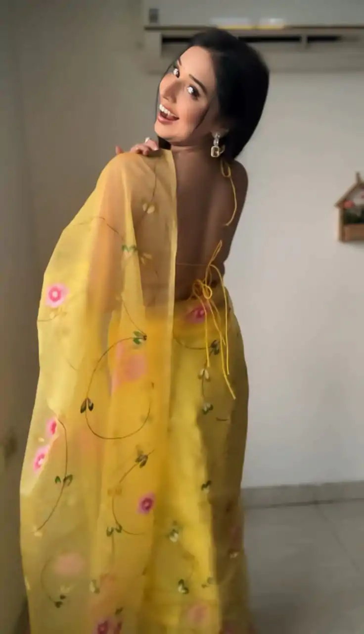 SC 236 Yellow Color Soft Organza Silk Ready To Wear Saree Casual, Wedding, Festive, Events . Expected Delivery  4-6 Working Days @1549/- only                                                                                                                                             | Sarees, Bollywood Sarees, Creative Sarees, Designer Sarees, Embroidered Sarees, Ethnic Saree, Modern Digital sarees, Party Wear Sarees