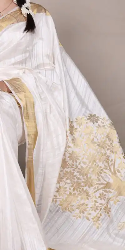 YNF 7903 White Color Raw Silk Zari Weaving Work Saree Casual, Wedding, Festive, Events . Expected Delivery 4-6 Working Days @1699/- only | Sarees, Bollywood Sarees, Creative Sarees, Designer Sarees, Embroidered Sarees, Ethnic Saree, Modern Digital sarees, Party Wear Sarees