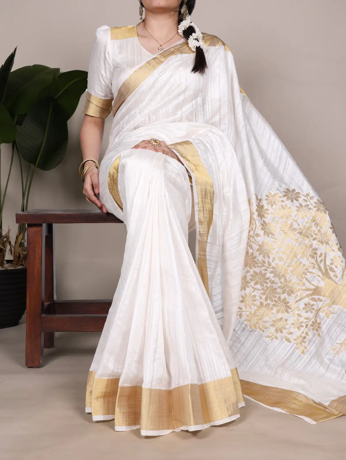 YNF 7903 White Color Raw Silk Zari Weaving Work Saree Casual, Wedding, Festive, Events . Expected Delivery 4-6 Working Days @1699/- only | Sarees, Bollywood Sarees, Creative Sarees, Designer Sarees, Embroidered Sarees, Ethnic Saree, Modern Digital sarees, Party Wear Sarees