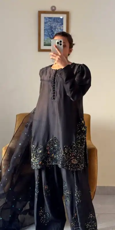 Black Natural Crep Silk Embroidery Work Salwar Suit
