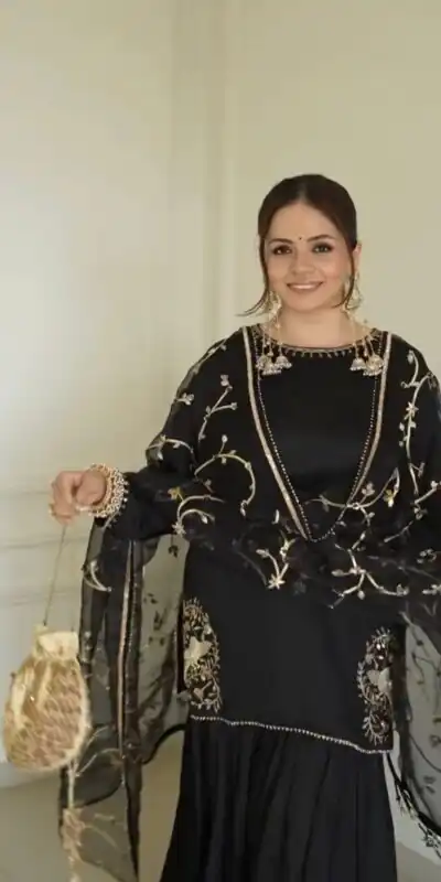 ZSR 3142 Black Pure Natural Crep With Embroidery Sequence Work Salwaar Suit Perfect for Wedding, Party, Bridal Wear, Pongal, Onam Best Price ₹1999 | Jump Suits, Tops & Bottoms, Track Suits, Trendy Wear, Salwar suit, Designer Suits, Casual Suits, Creative suits, Palazzo Suits, Party Wear Suits, Patiala Suits, Straight Suits