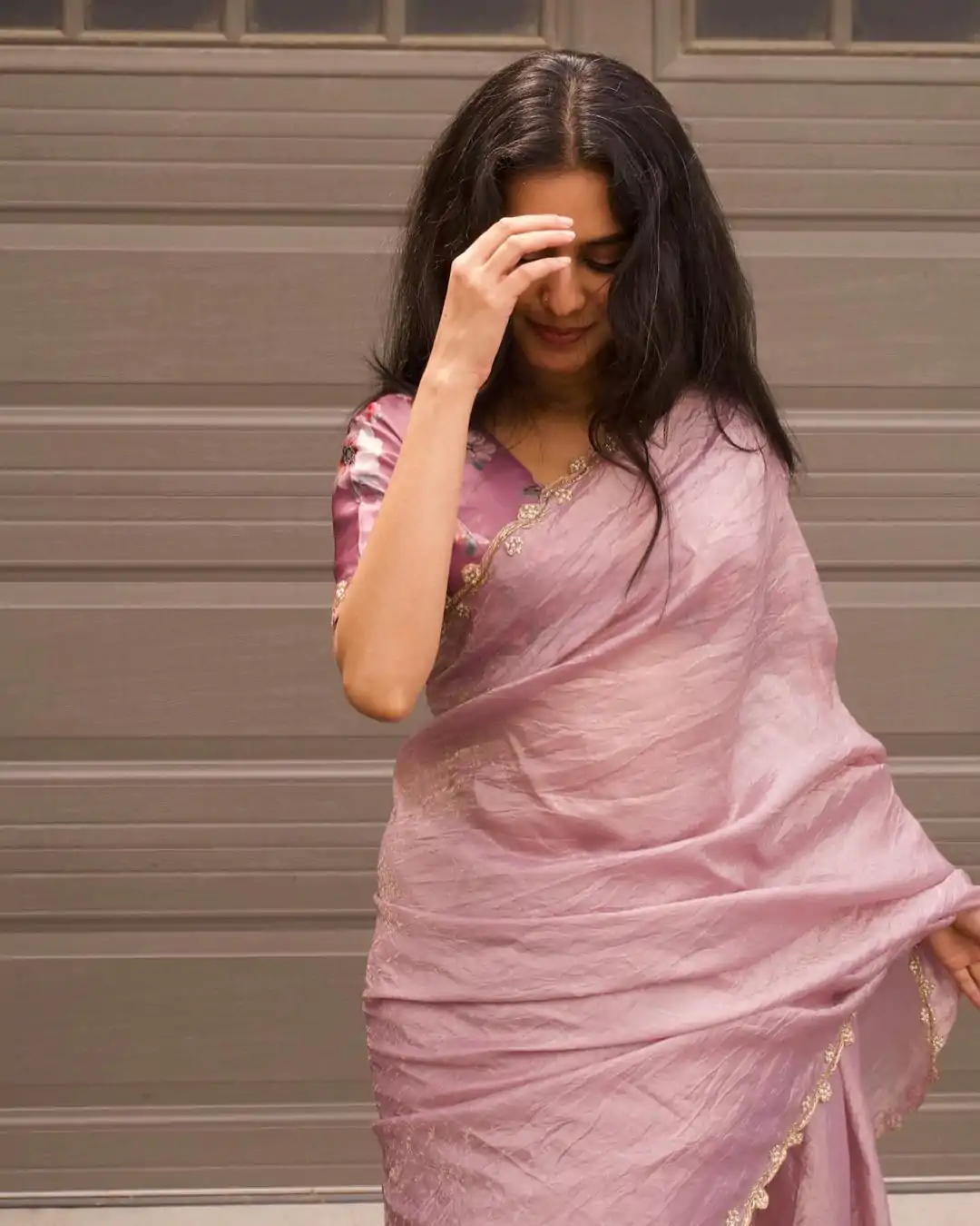 AC Gold Crush Lavender Gold Crush with Lace Border & Lace Work Saree . Festive Deal ₹2599. Delivery 4-6 Working Days. Shop now. | Sarees, Bollywood Sarees, Creative Sarees, Designer Sarees, Embroidered Sarees, Ethnic Saree, Modern Digital sarees, Party Wear Sarees