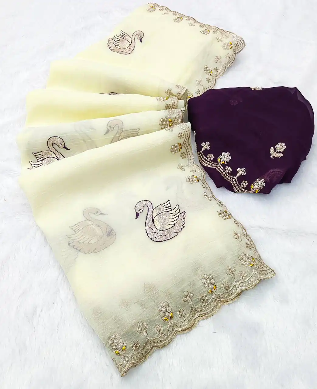 BT 1284 Off White Crunchy Chiffon Saree Perfect for Wedding, Party, Ethnic Day, Ganesh Chaturthi, Sangeet . Best Price ₹1799. Delivery 4-6 Working Days | Sarees, Bollywood Sarees, Creative Sarees, Designer Sarees, Embroidered Sarees, Ethnic Saree, Modern Digital sarees, Party Wear Sarees