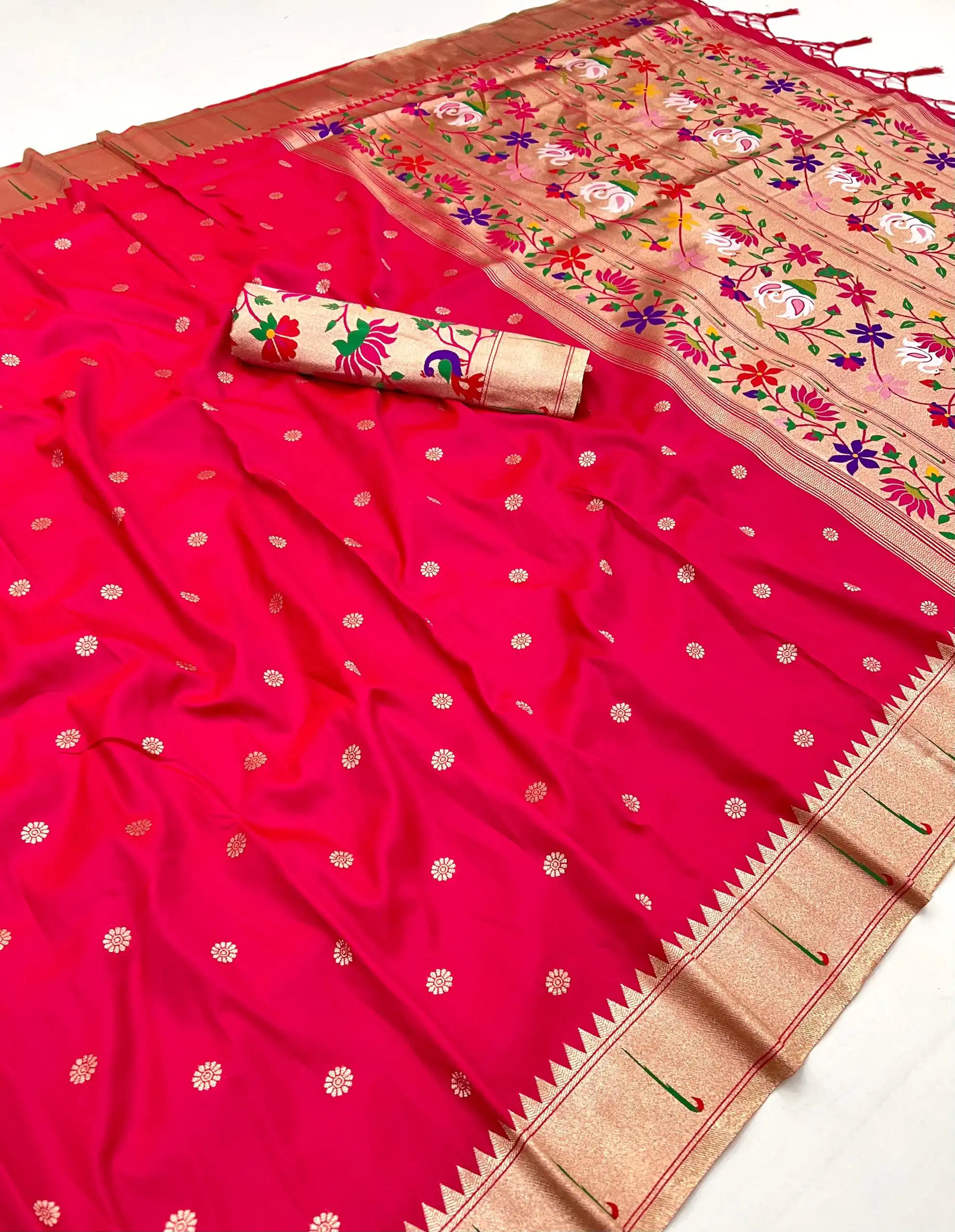 MB 150 Red A Pethani silk Saree Perfect for Wedding, Party, Baisakhi, Reception, Traditional Day – . Affordable Price ₹2549. Delivery 4-6 Working | Sarees, Bollywood Sarees, Creative Sarees, Designer Sarees, Embroidered Sarees, Ethnic Saree, Modern Digital sarees, Party Wear Sarees