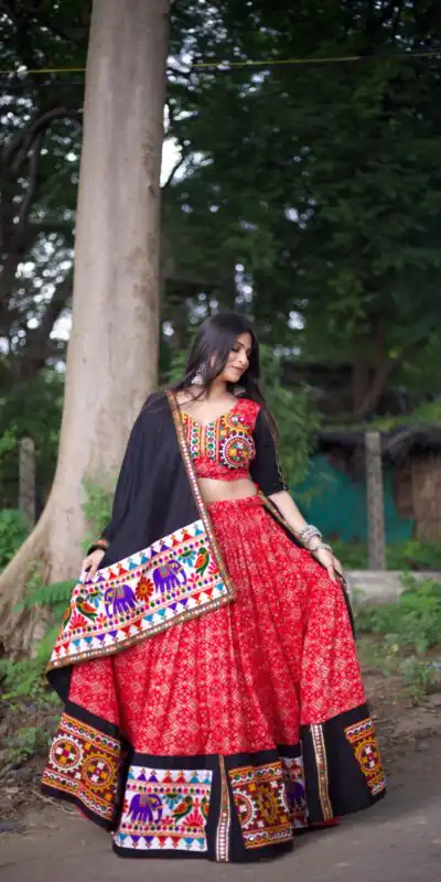 LNB 1693 Red Pure Cotton With Gamthi Work & Mirror Work Lehenga Choli. Affordable Price ₹3999. Delivery 4-6 Working Days. Shop now. | Lehenga, Bollywood Lehenga, Creative Lehenga, Designer Lehenga, Embroidered Lehenga, Party Wear Lehenga
