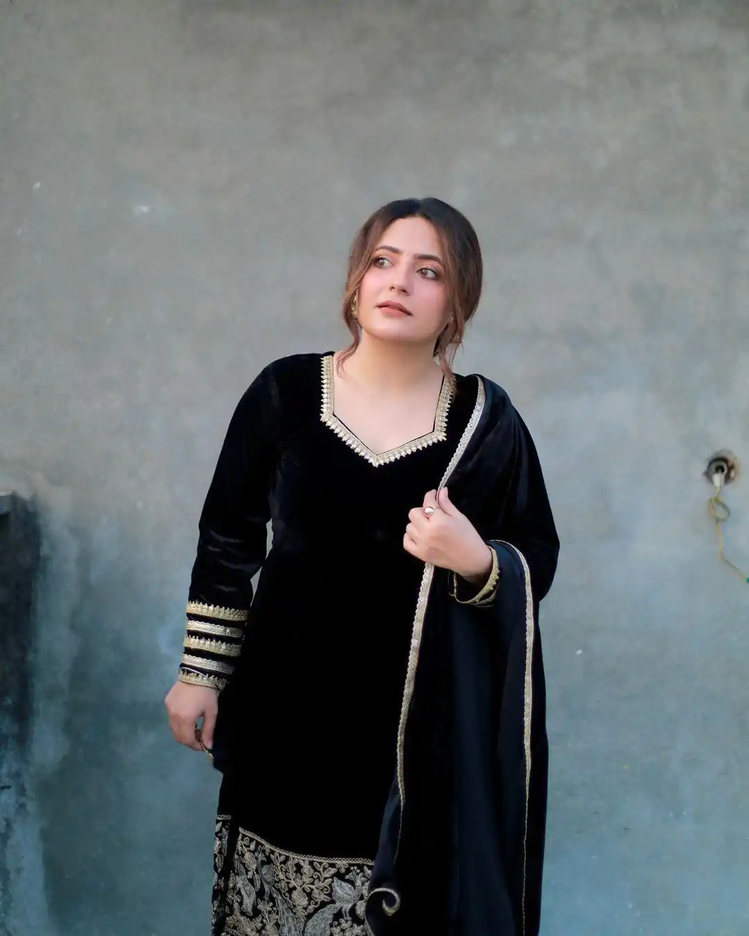 VLM 228 Black Viscose Velvet Salwar Suit with Embroidery Work & Lace Work. Affordable Price ₹2099. Delivery 4-6 Working Days. Shop now. | Lehenga, Bollywood Lehenga, Creative Lehenga, Designer Lehenga, Embroidered Lehenga, Party Wear Lehenga