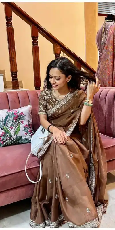AC MAGIC CIRCLE Brown Soft Organza Saree Perfect for Wedding, Party, Haldi, Festival Celebrations, Diwali – . Grab it for ₹2099. Delivery 4-6 Working Days | Sarees, Bollywood Sarees, Creative Sarees, Designer Sarees, Embroidered Sarees, Ethnic Saree, Modern Digital sarees, Party Wear Sarees
