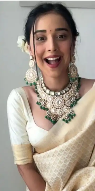 KPR 176 Off White Soft Lichi Silk Saree Perfect for Wedding, Party, Family Gatherings, Baisakhi, Holi – . Now at just ₹1499. Delivery 4-6 Working | Sarees, Bollywood Sarees, Creative Sarees, Designer Sarees, Embroidered Sarees, Ethnic Saree, Modern Digital sarees, Party Wear Sarees