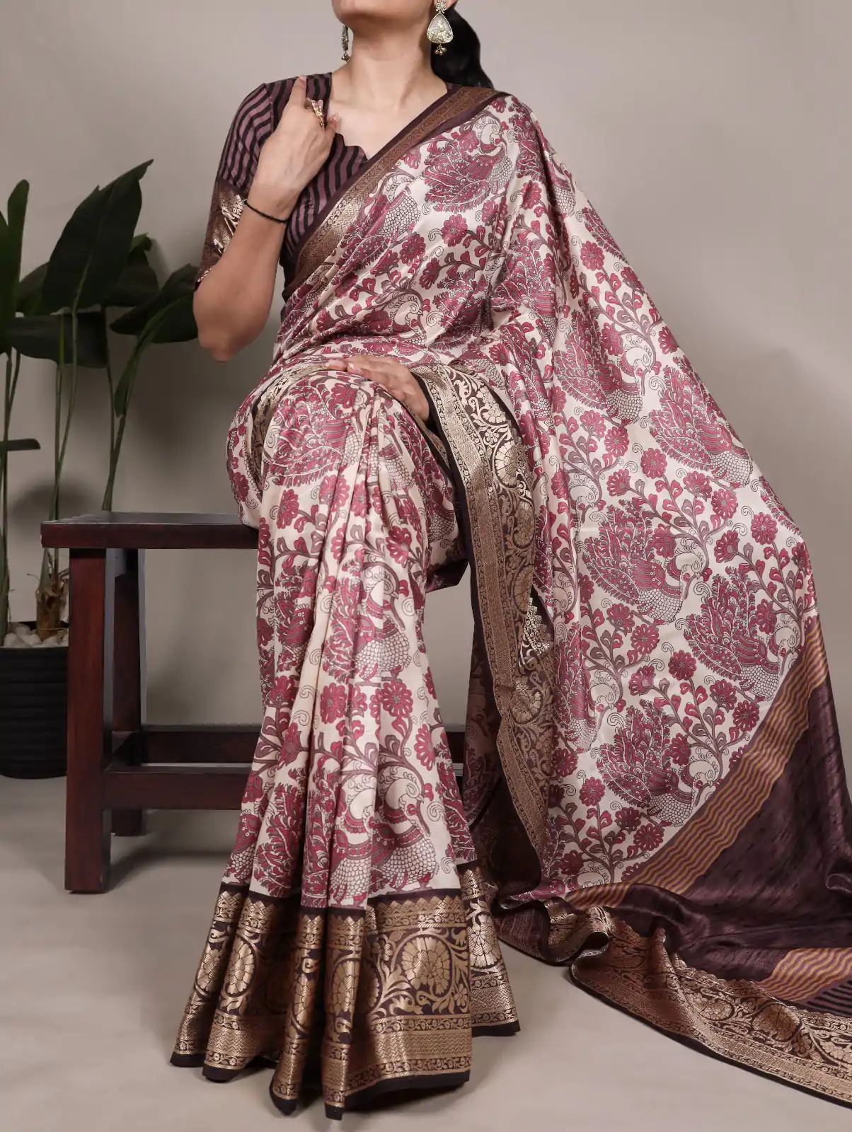 YNF 7050 Pink Color Tasar Silk with Lace Border & Lace Work Saree . Best Price ₹1749. Delivery 4-6 Working Days. Shop now. | Sarees, Bollywood Sarees, Creative Sarees, Designer Sarees, Embroidered Sarees, Ethnic Saree, Modern Digital sarees, Party Wear Sarees