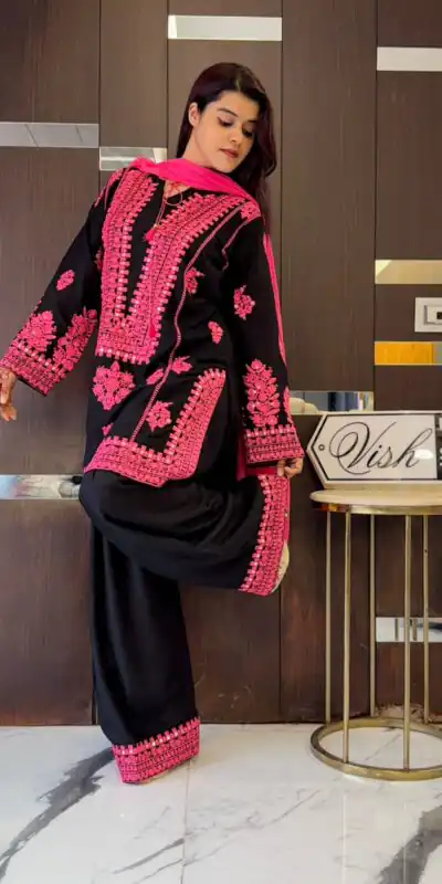 SRK 5308 Black Natural Crep Silk with Mirror Work & Embroidery Work Salwar Suit . Now at just ₹1899. Delivery 4-6 Working Days. Shop now. | Lehenga, Bollywood Lehenga, Creative Lehenga, Designer Lehenga, Embroidered Lehenga, Party Wear Lehenga