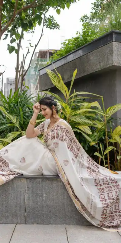 BT 428 White Soft Linen Cotton Saree with Digital Print & Lace Work. Festive Deal ₹1449. Delivery 4-6 Working Days. Shop now. | Sarees, Bollywood Sarees, Creative Sarees, Designer Sarees, Embroidered Sarees, Ethnic Saree, Modern Digital sarees, Party Wear Sarees