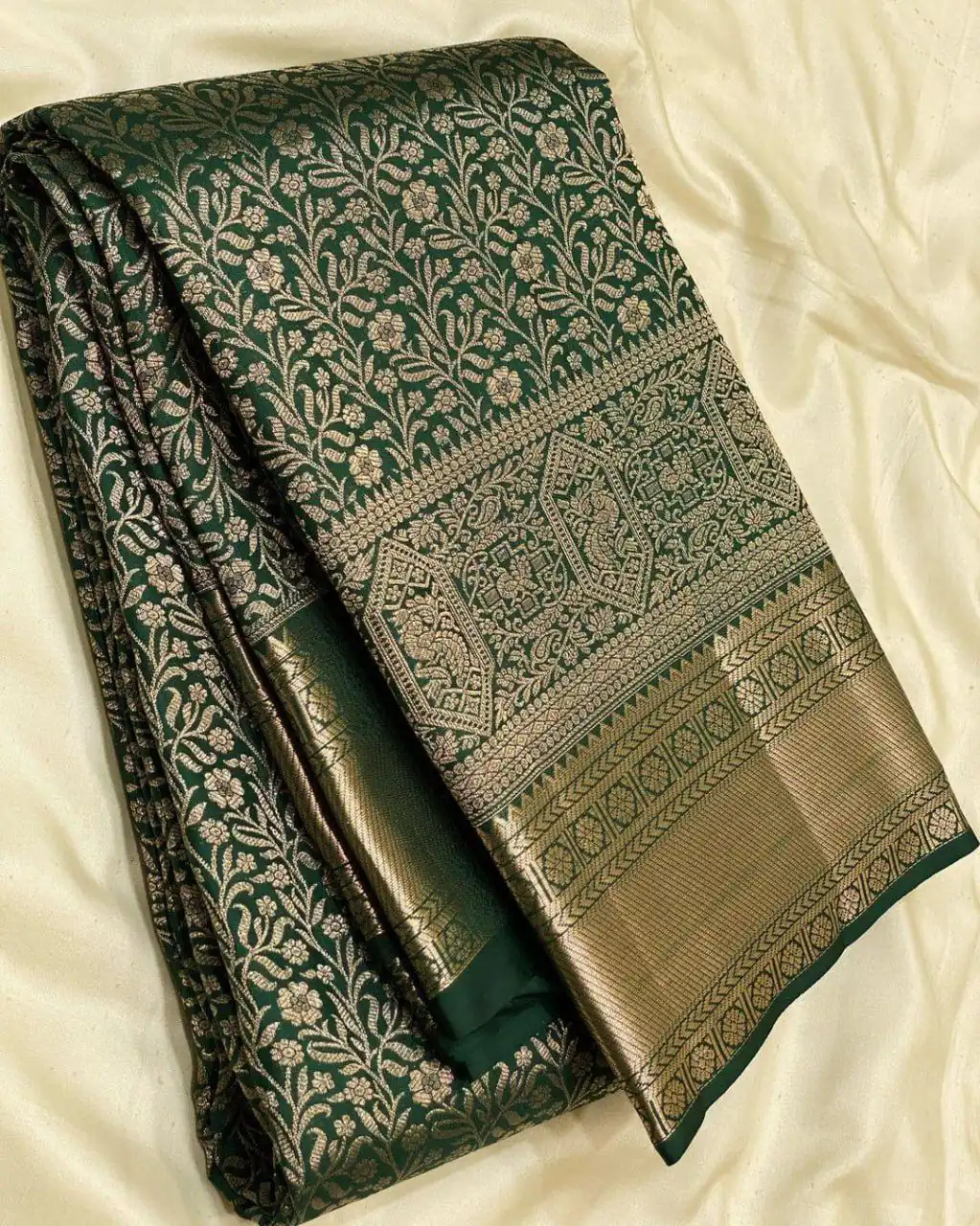 Green Lichi Silk All Over Border Work Saree - Image 3
