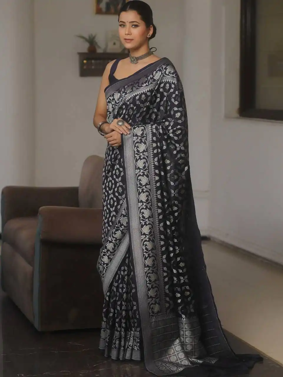 Black Lichi Silk Jacquard Border Work Saree - Image 2