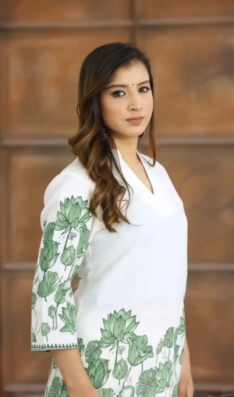 Pista Chinon Digital Print Salwar Suit - Image 3