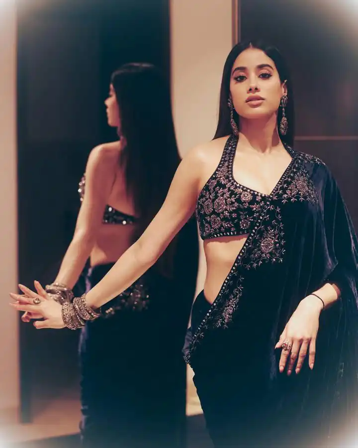 Blue Pure 9000 Velvet Lace Embroidery Work Saree