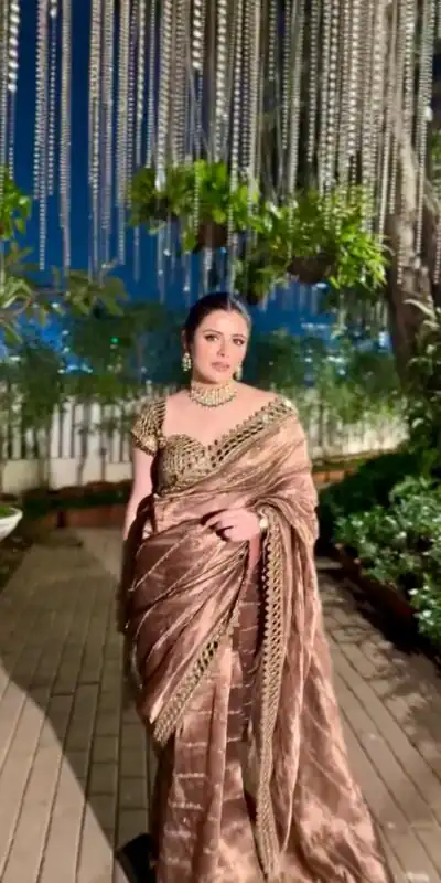 BT 413 Mustered Organza Silk Saree with Mirror Work & Embroidery Work. Introductory Price ₹1999. Delivery 4-6 Working Days. Shop now. | Sarees, Bollywood Sarees, Creative Sarees, Designer Sarees, Embroidered Sarees, Ethnic Saree, Modern Digital sarees, Party Wear Sarees