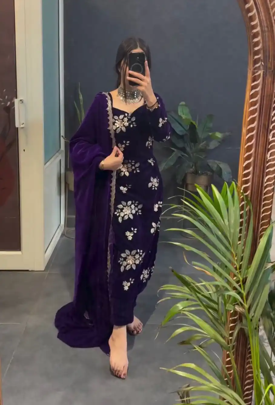 Purple Viscose Velvet Thread Work Salwar Suit - Image 4