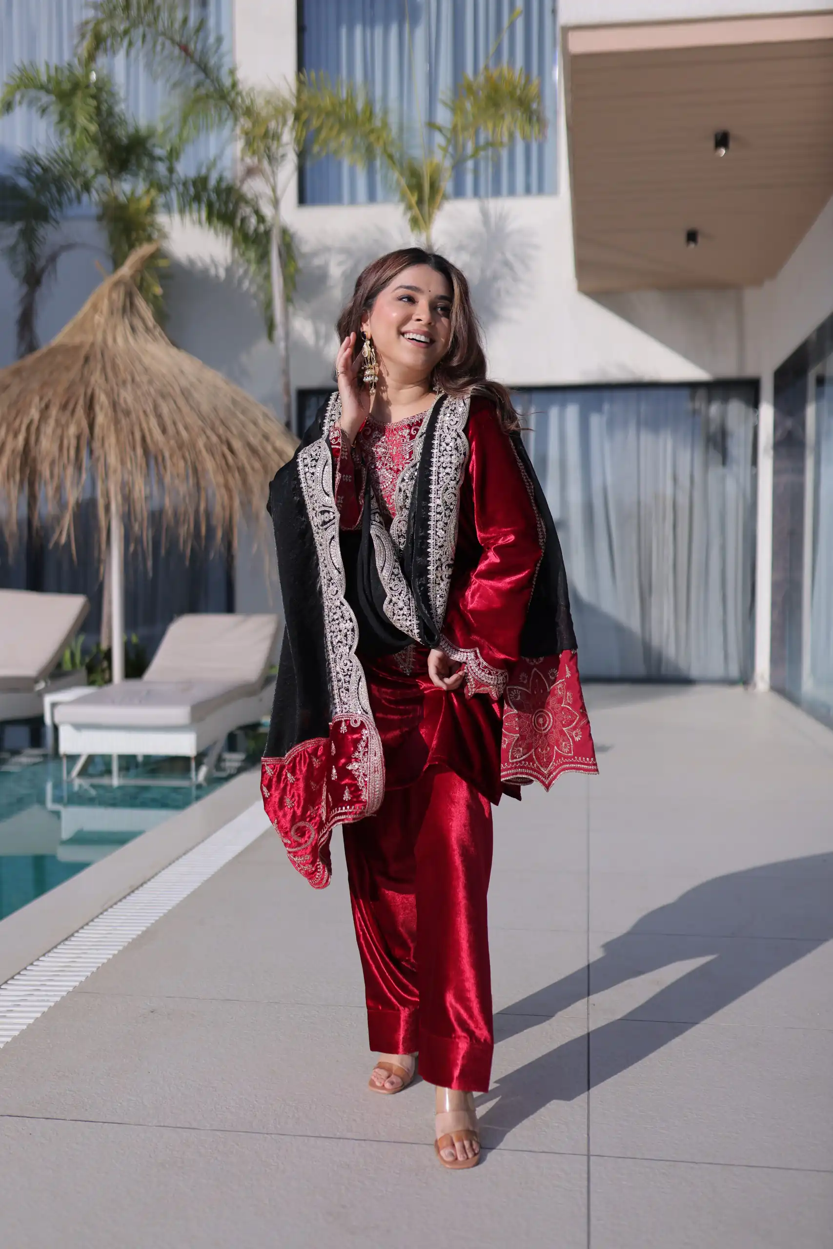 Red Ice Velvet Embroidery Zari Work Salwar Suit - Image 3