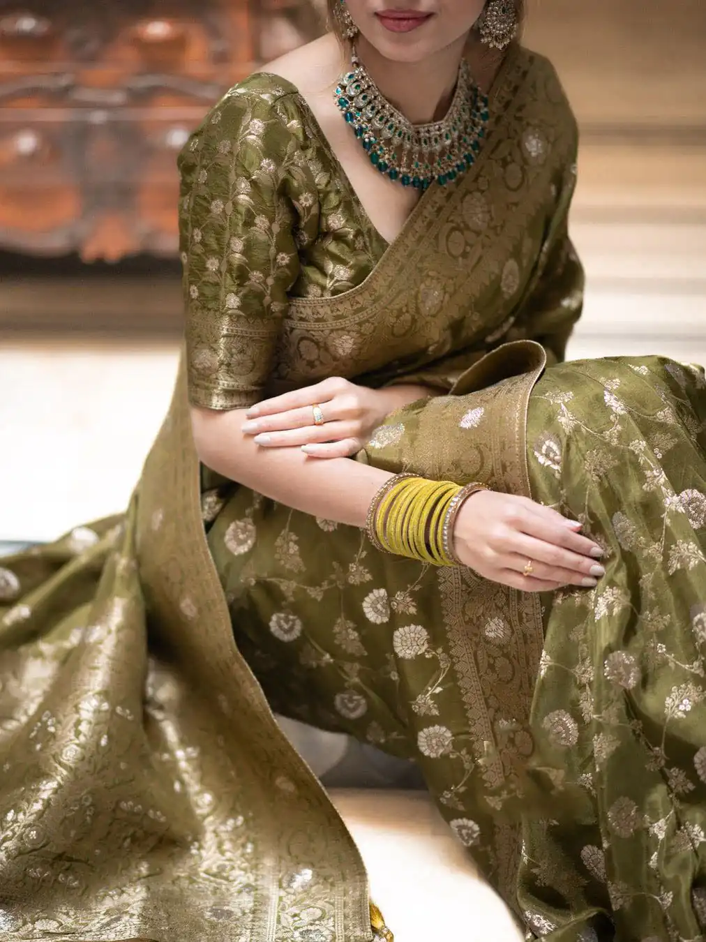 Mahendi Soft Lichi Silk With Jacquard Work Saree - Image 2