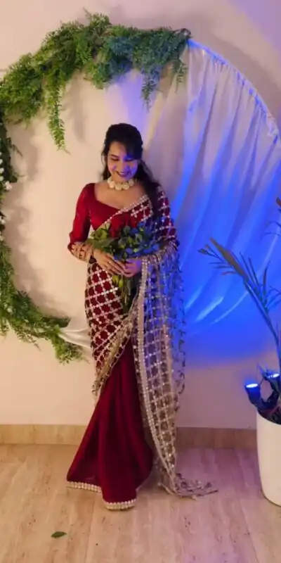 Red Fendy Silk Lace Mirror Work Saree