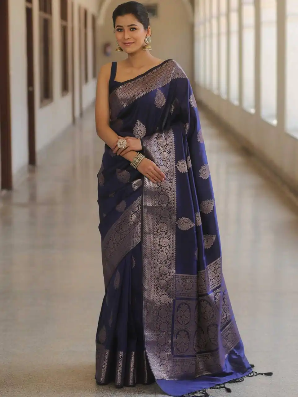 Navy Blue Soft Lichi Silk Rich Pallu Border Saree - Image 4